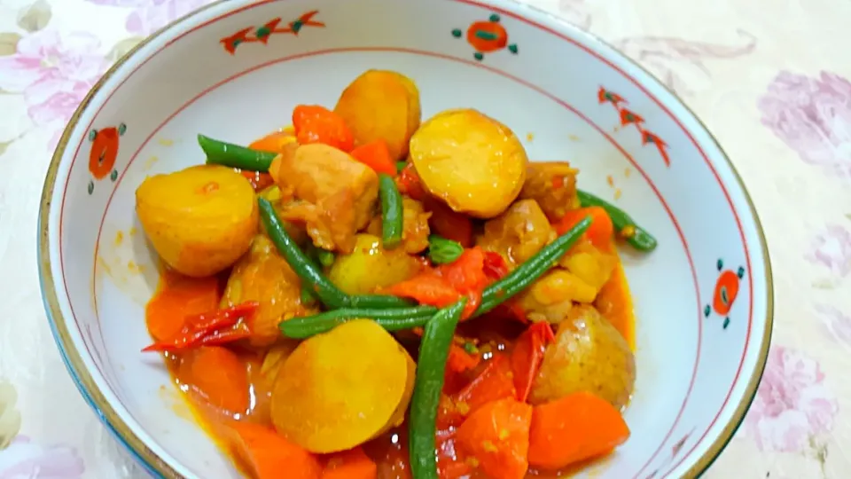 オレンジページ　鶏肉とトマトの筑前煮風(じゃがいもプラス)|たえさん