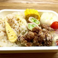 Snapdishの料理写真:小3学童弁 筍ご飯🎍|やました まみさん