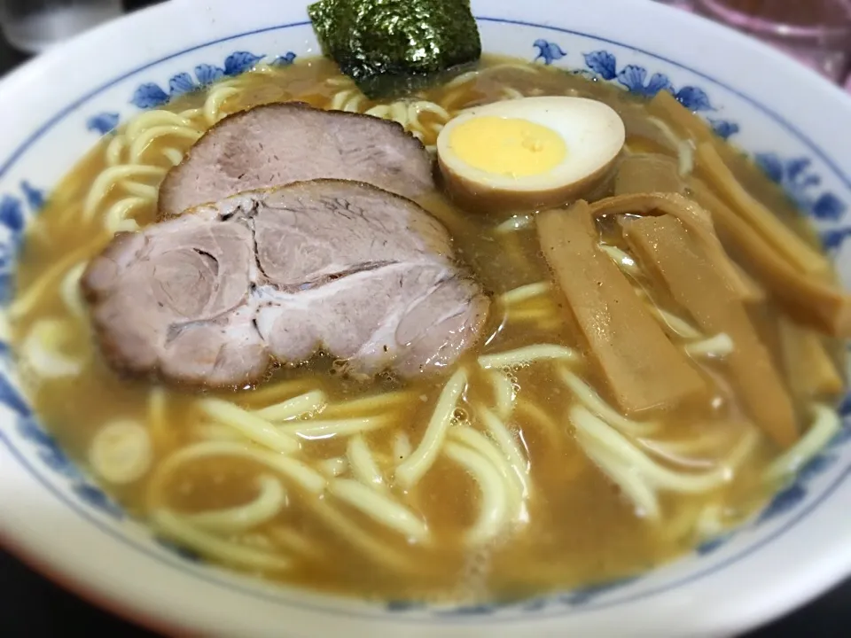 麺屋ごとう
ラーメン 730円|長谷川盛夏さん