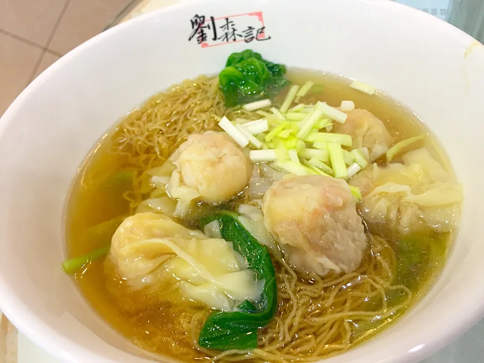 Wonton soup noodles|Sky Blueさん