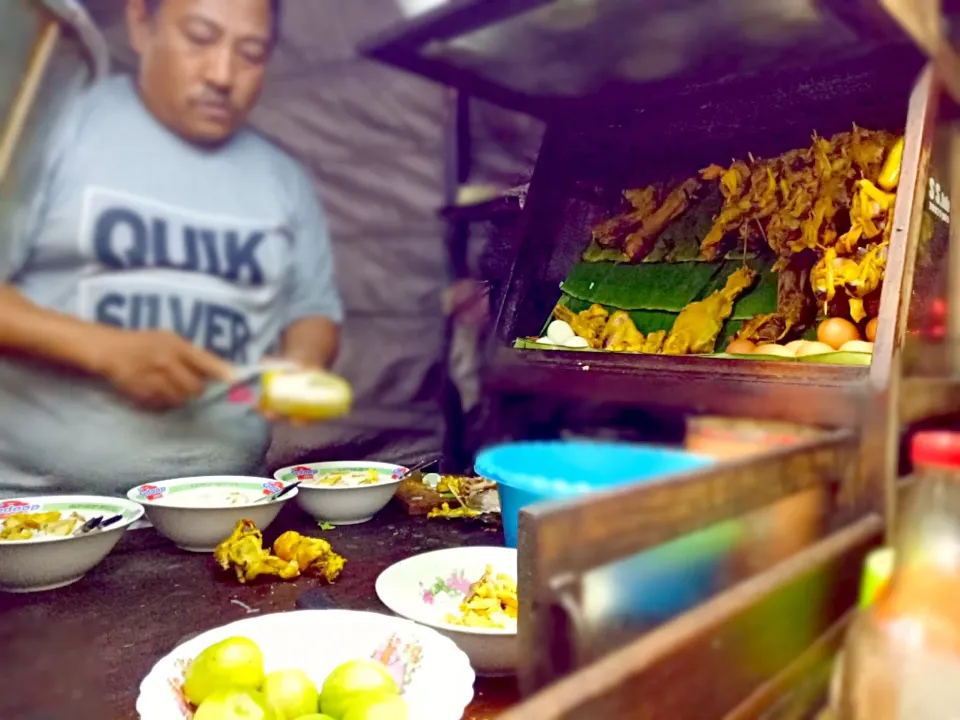 Soto Ayam|Bambang Budiono Tjioさん