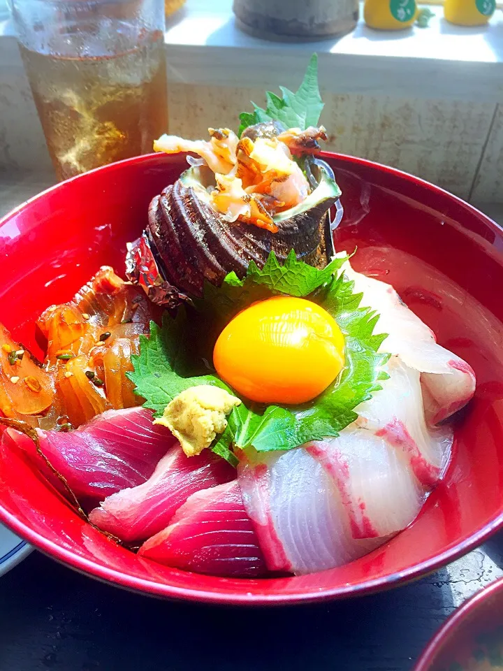 うさぎ亭 海鮮丼|mikaさん