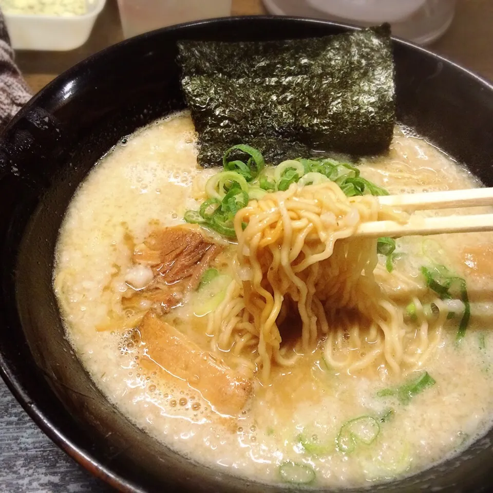 とんこつラーメン|たまこっこさん