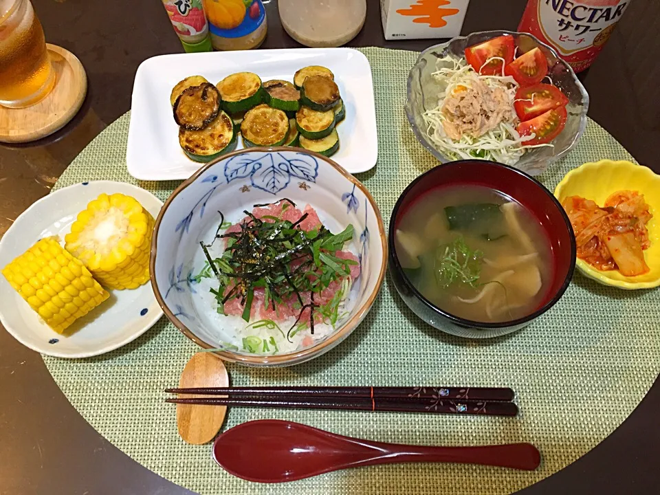 ネギトロ丼・ズッキーニポン酢炒め・コーン|お豆さん