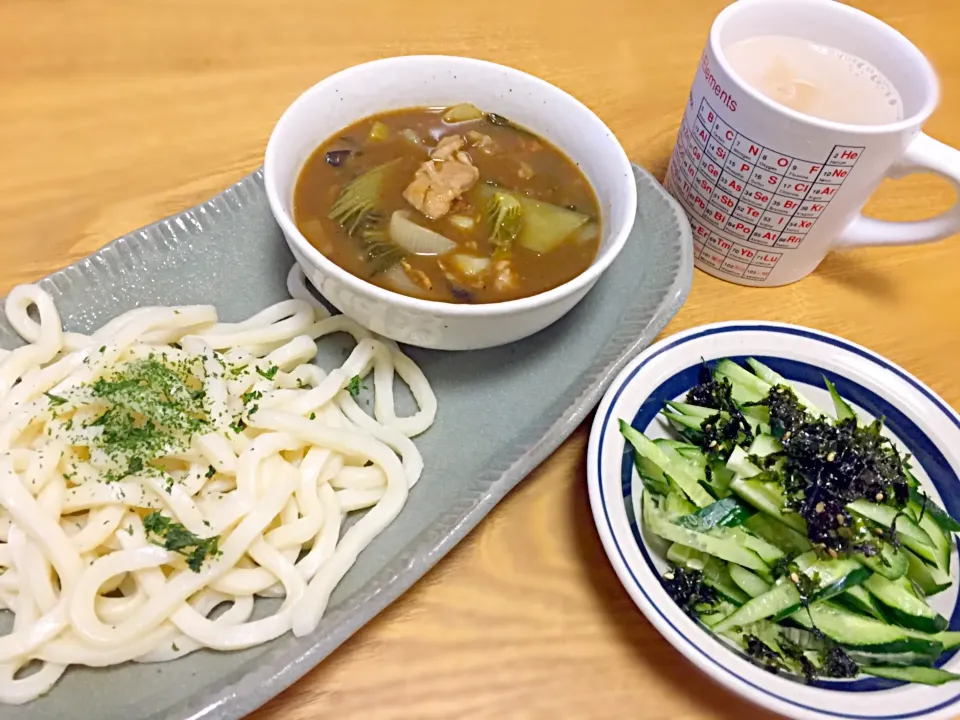 カレーつけ麺アンドキューリのサラダ|あやさん