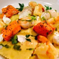 Snapdishの料理写真:Seafood ravioli|shaun spoonerさん