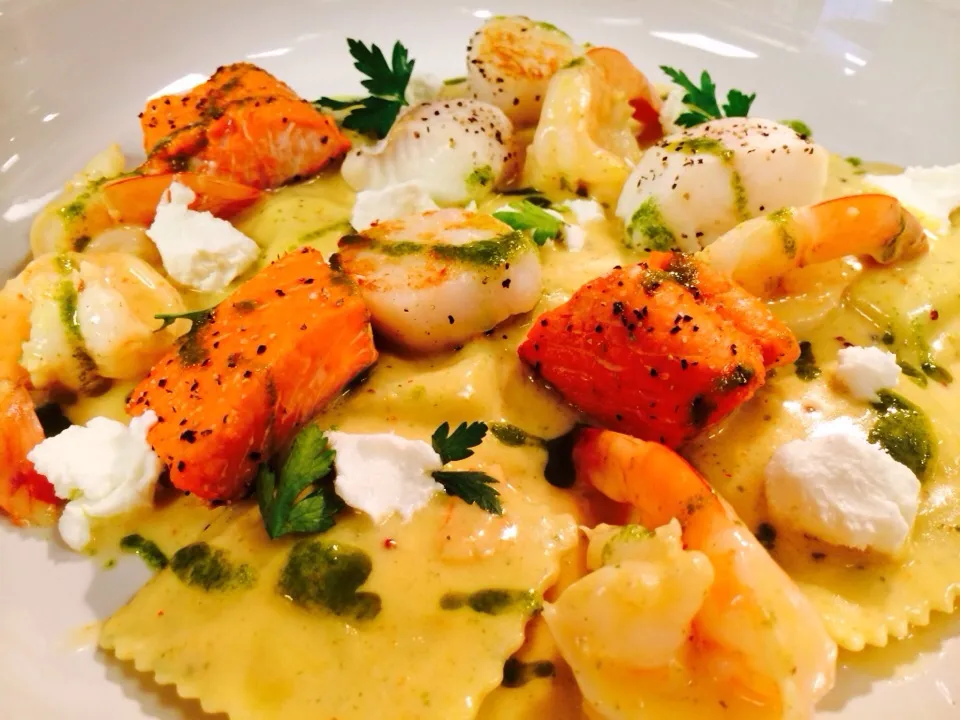 Seafood ravioli|shaun spoonerさん