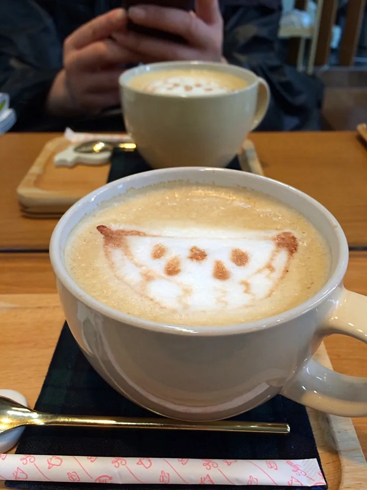 今日の美容院カラー待ちのカフェラテはスイカ(^^)|マユマユさん