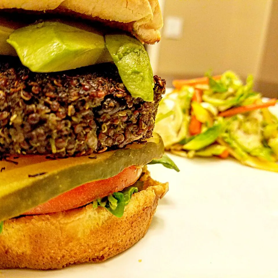 Red Quinoa & Black Bean Burger|Chef Cam Wolfeさん