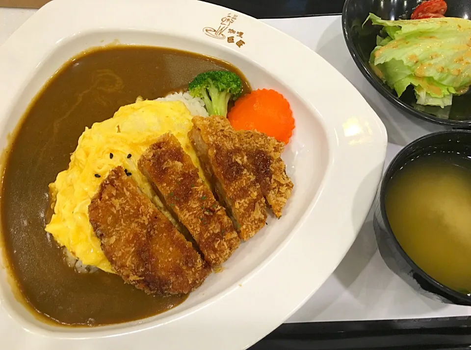 炸豬排咖哩蛋包飯|Orangeさん