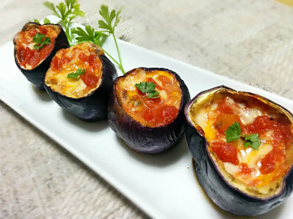 鯖の味噌煮缶とトマトの
　　　茄子カップグラタン*|ことり*さん