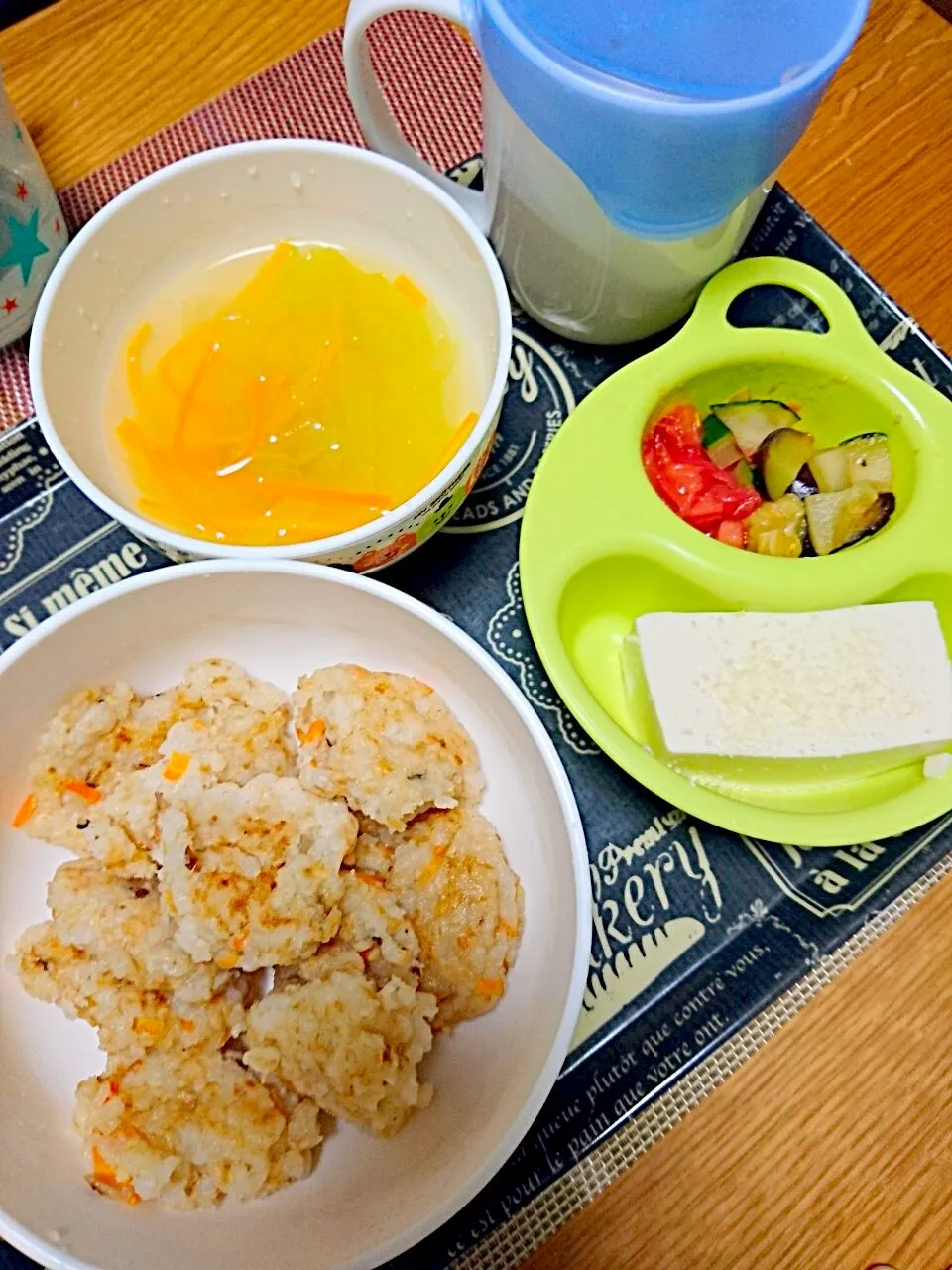 1歳1ヶ月離乳食☆納豆ごはんおやき、野菜スープ、夏野菜炒め、冷奴チーズかけ|yuimaruさん