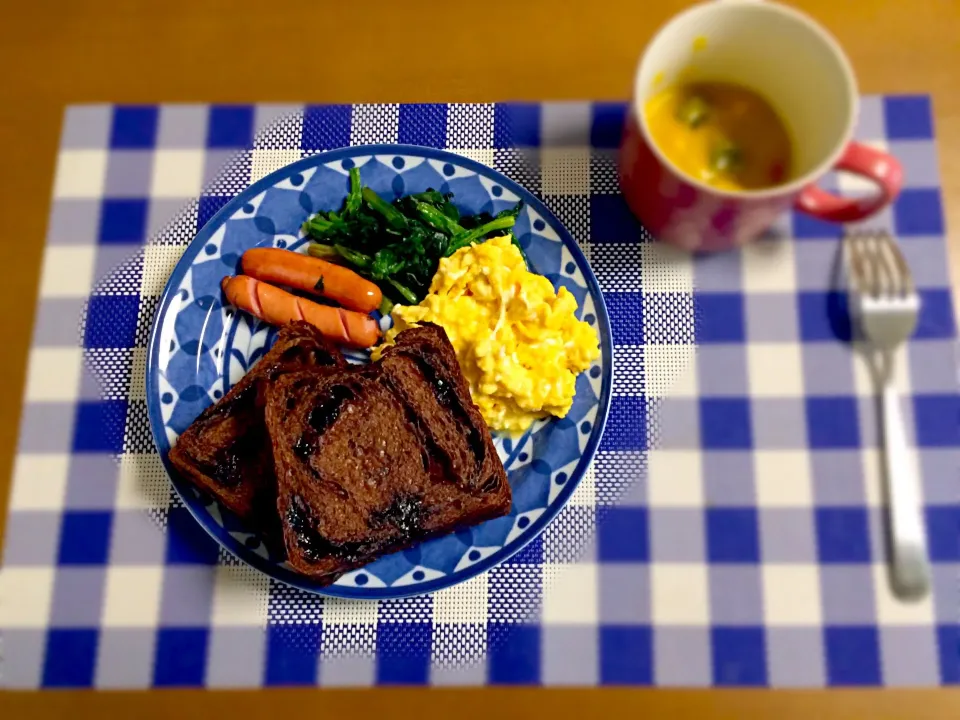 京都のデニッシュパンで朝ごパン。激甘|ぱぴこさん