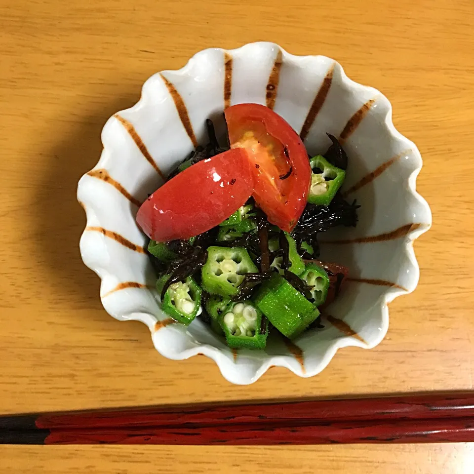 ひじきとオクラとトマトのポン酢和え、胡麻油の香り|kctreeさん