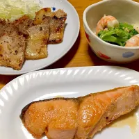 鮭照り焼き、豚バラ山賊焼き、エビとブロッコリーのそぼろあん|mizuさん