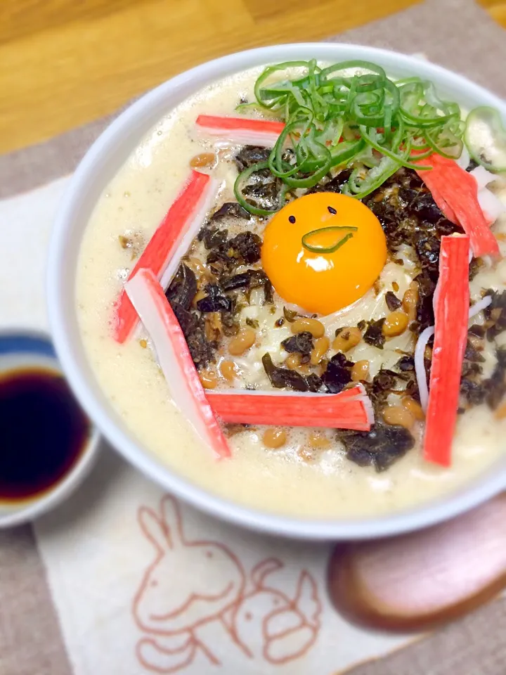 Snapdishの料理写真:Yoshinobu Nakagawaさんの料理 久々のふわっふわ納豆卵かけご飯(そうめん)デラックス！！ ٩(ˊᗜˋ*)و|morimi32さん