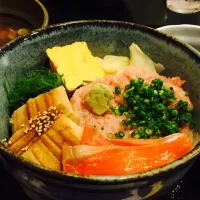 Snapdishの料理写真:残暑のさっぱり海鮮丼|oshowyouさん