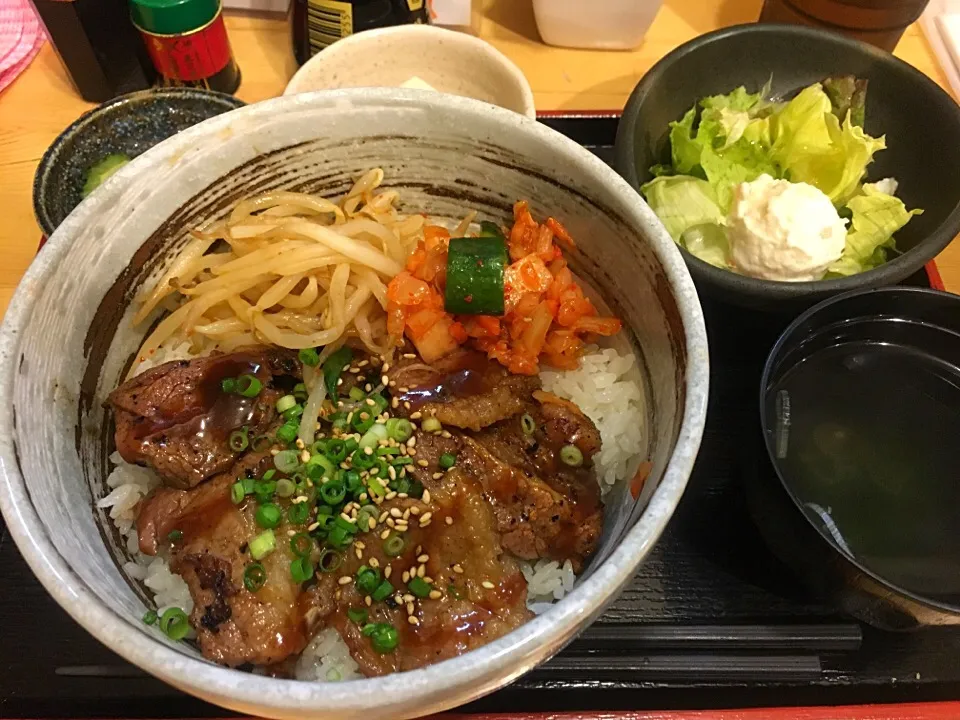 Snapdishの料理写真:うし丼|hirotomoさん