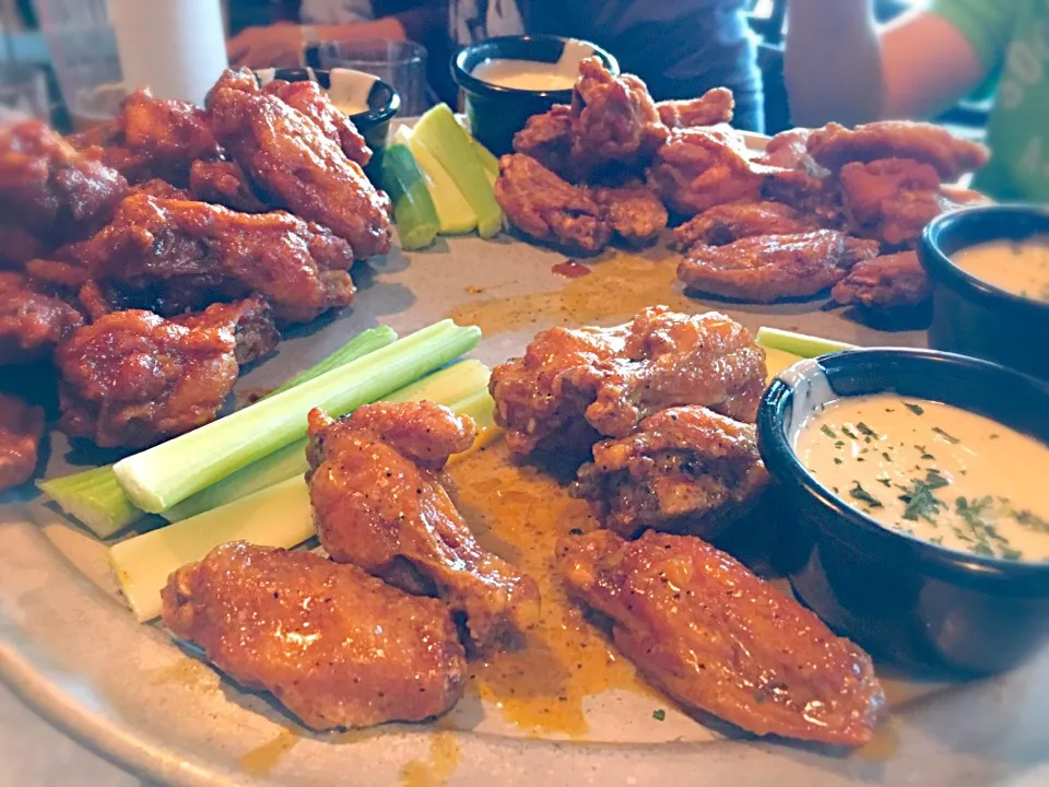 Buffalo Chicken Wings@Wing Dome|chan mitsuさん