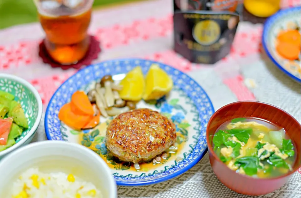 グルメだれでキャベツと豆腐のハンバーグ🎶|さわ太郎さん