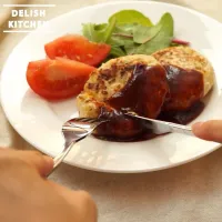 【動画】低脂質でヘルシーに！ささみハンバーグの作り方 #delishkitchentv