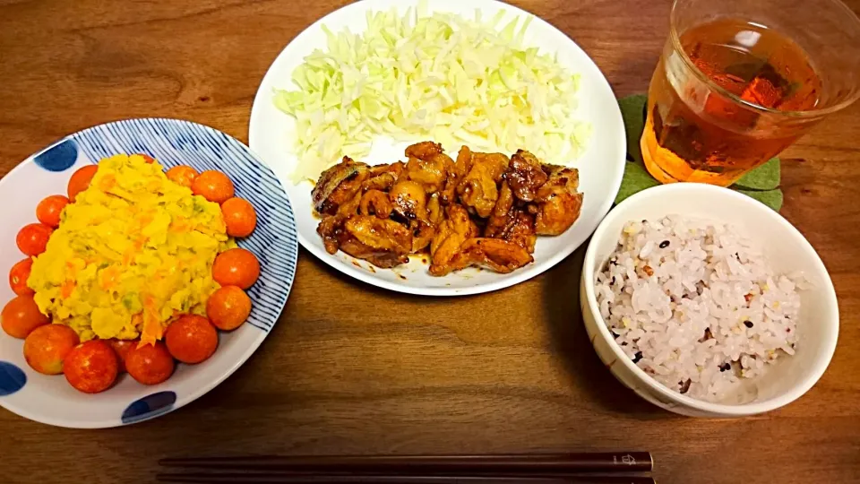 とりにくのみそつけやき、カレー風味かぼちゃサラダ♪|yayoiさん