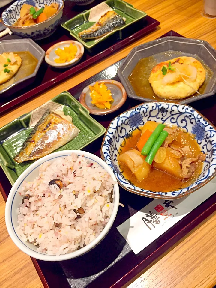 善や  の健康バランス和の御膳
ヘルシー定食😍|ジャスミンさん