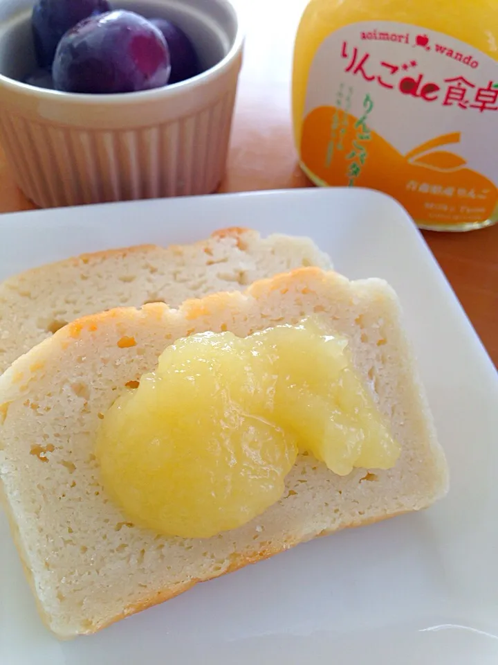 朝食☀️捏ねない米粉パン&りんごバター|Yu Yu mamaさん