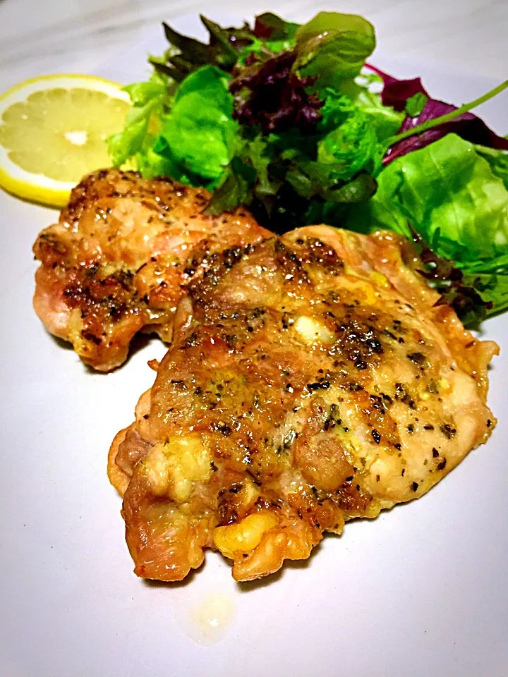 Lemon Baked chicken with black pepper|Tari's Kitchenさん