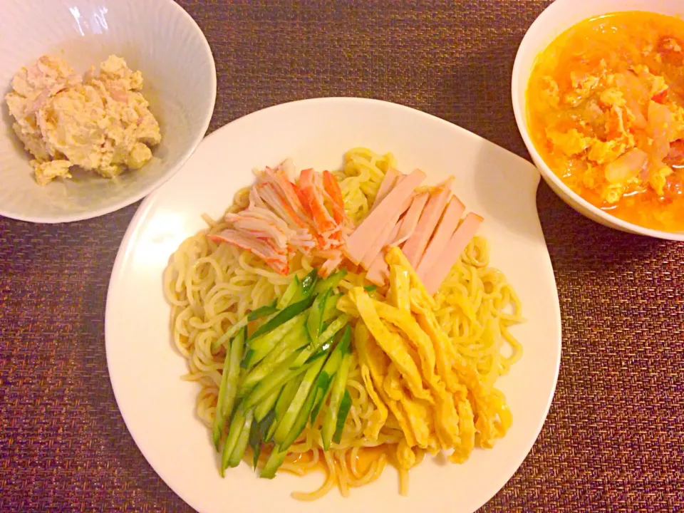 [Weekday Dinner] 冷やし中華/ごはんですよポテサラ/トマトと卵のスープ|Marinaさん