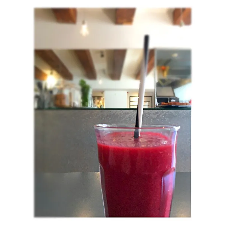 Mango,beet and pineapple smoothie🍎🍍|女神さん