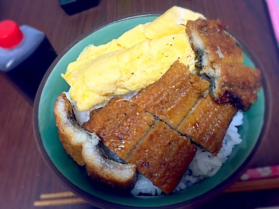 かねよのきんし丼風うな丼|Rio Ujiharaさん