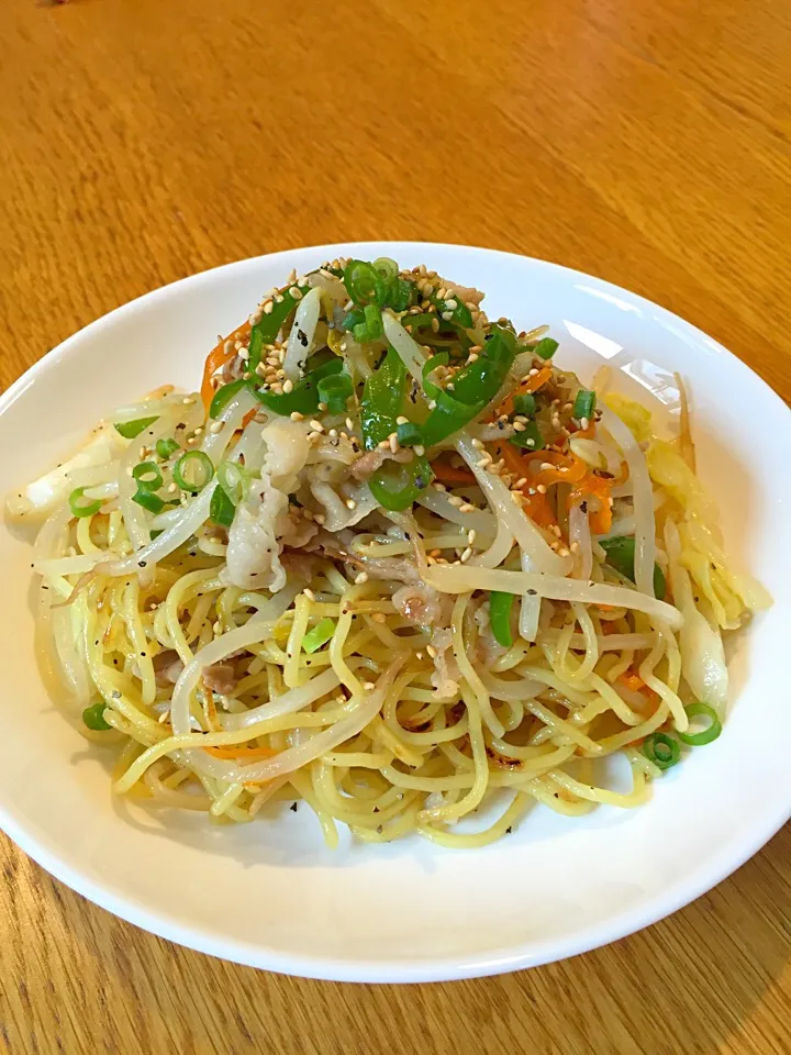 にんにく醤油の焼きそば|まつださんさん