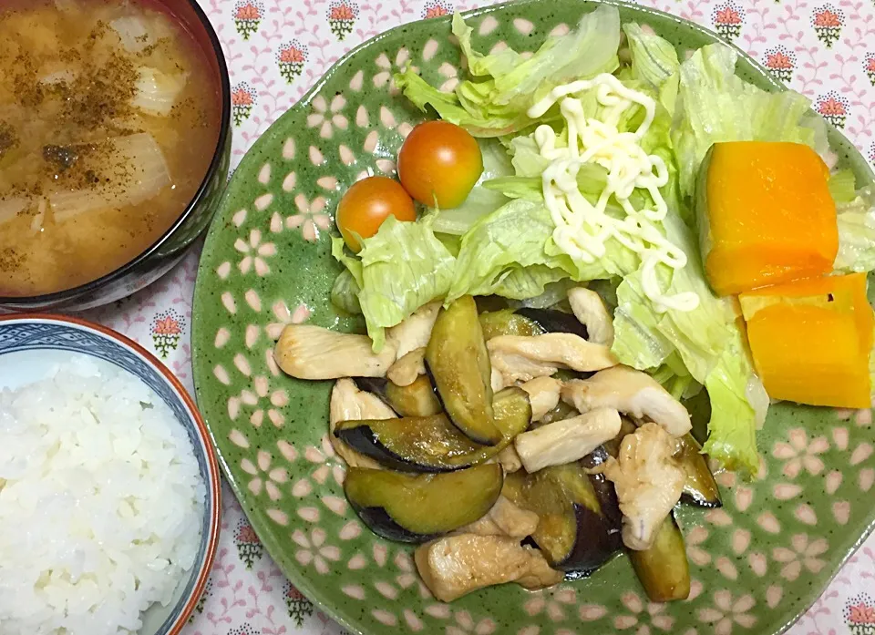 朝ごはん、茄子と鶏肉の甘辛炒め、ごはん、味噌汁|Isimura Hidekiさん