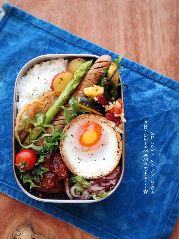 Snapdishの料理写真:煮込みハンバーグ お弁当|ONI*MAMA*さん