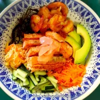 Snapdishの料理写真:California Salmon Shrimp Sushi Bowl|rie simsさん