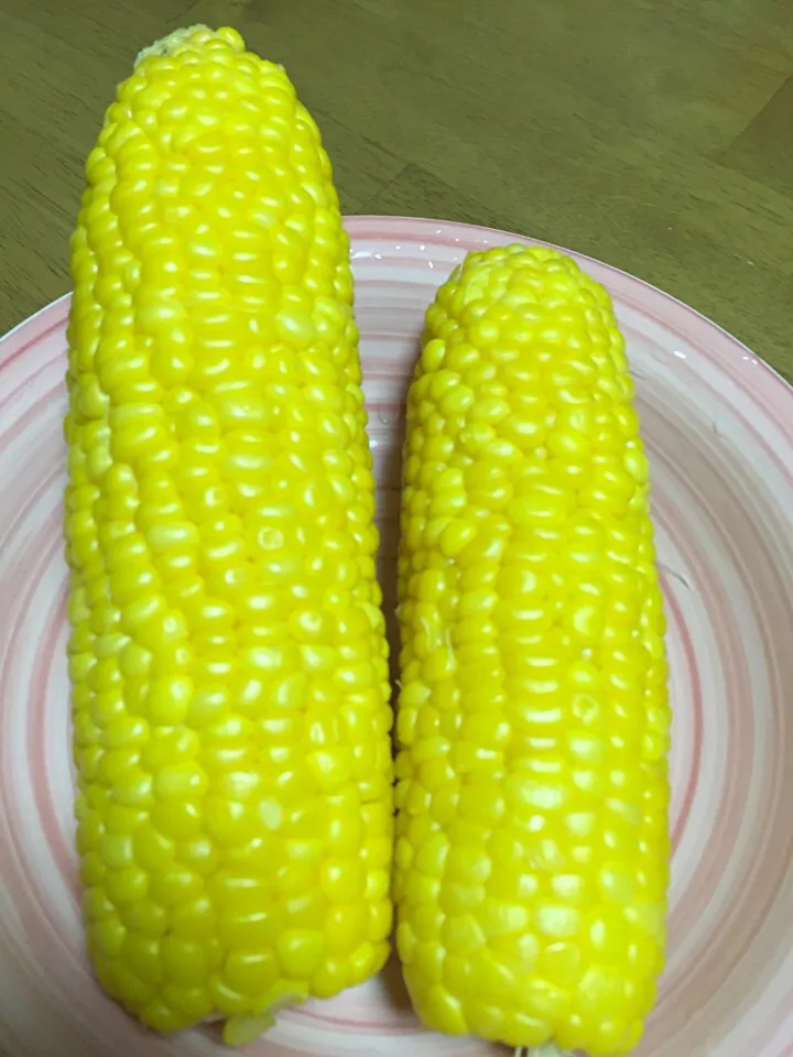 レンジでチンとうもろこし|ベジさんさん