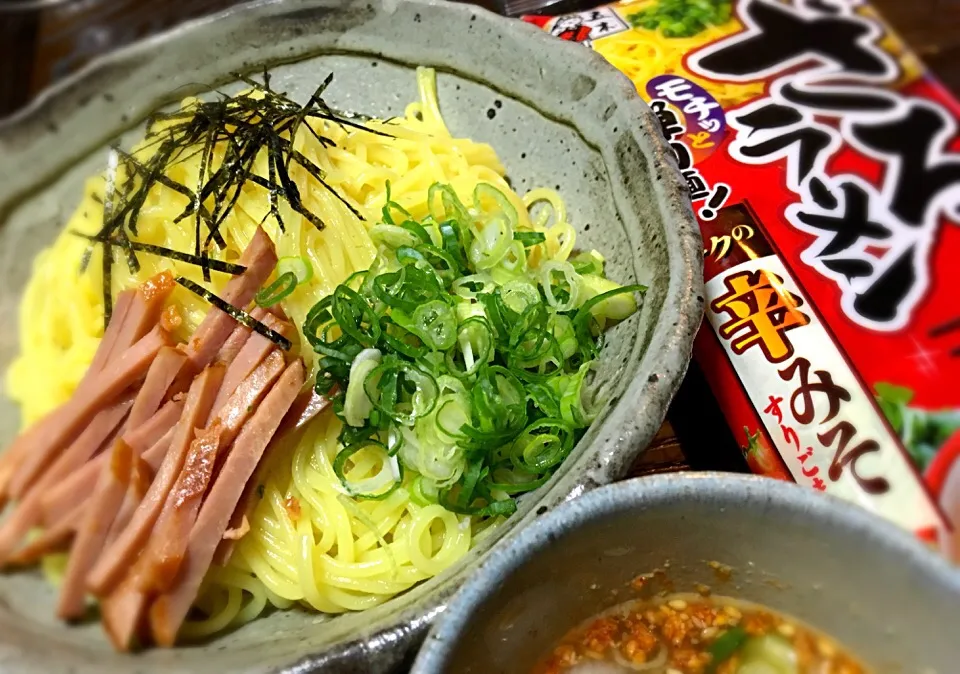 Snapdishの料理写真:小腹がすいたので
五木食品の「ざるラーメン」|muutさん