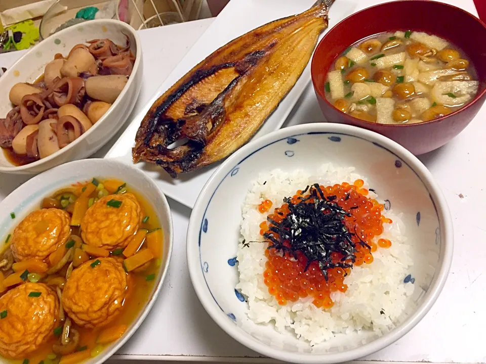 なめこ納得汁  自家製いくら丼  焼きホッケ ゆずスコ風味の餡掛け飛竜  イカと里芋の煮物|石川洋子さん