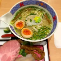 Snapdishの料理写真:ふぐ出汁ラーメン|丸蔵さん