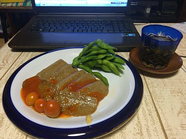 Snapdishの料理写真:今日の男飯(⌒-⌒; )静岡黒はんぺんの胡麻油焼きwith枝豆&ミニトマト♫|ひーちゃんさん