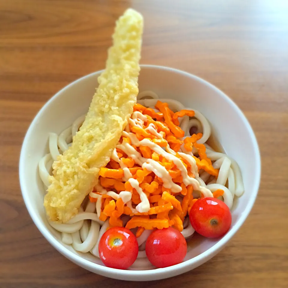 家庭菜園で採れたプチトマトと完熟ゴーヤうどん|chimiさん