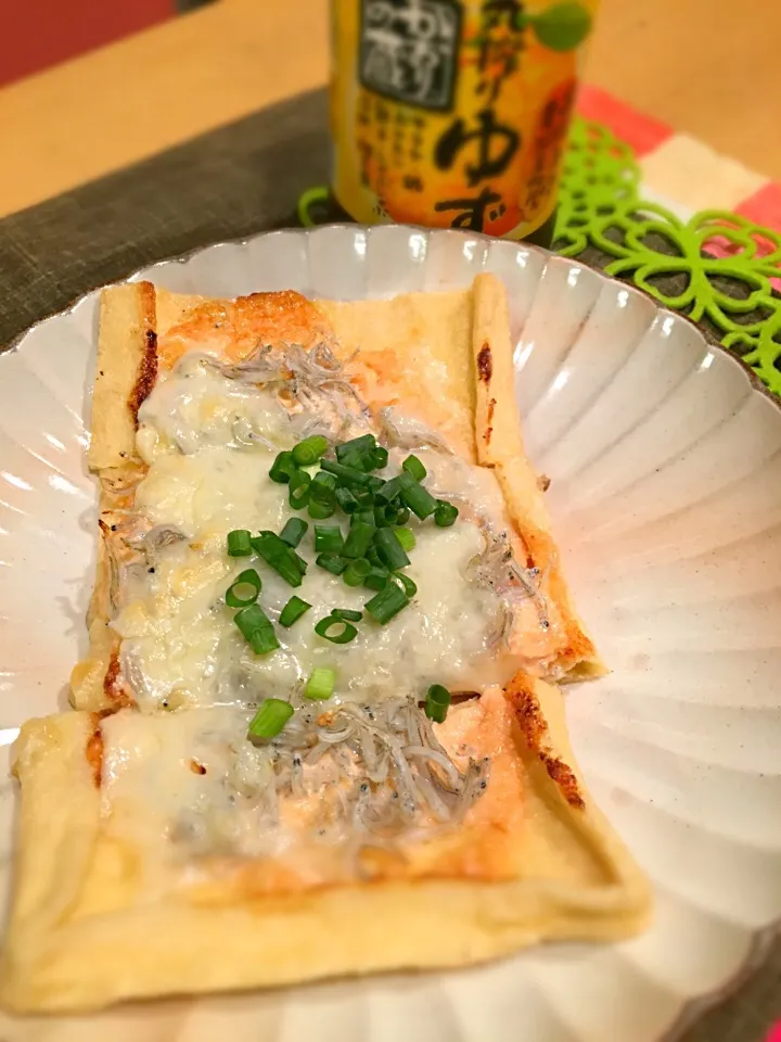 京揚げ しらす明太子チーズ焼き❤️大好きな柚子ポン酢すこしかけよ|アリエッティさん