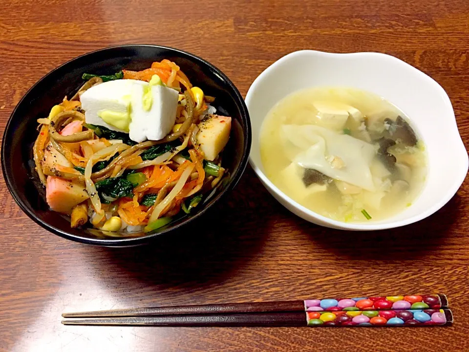 ナムル丼と餃子スープ🇰🇷🇨🇳|おかんさん