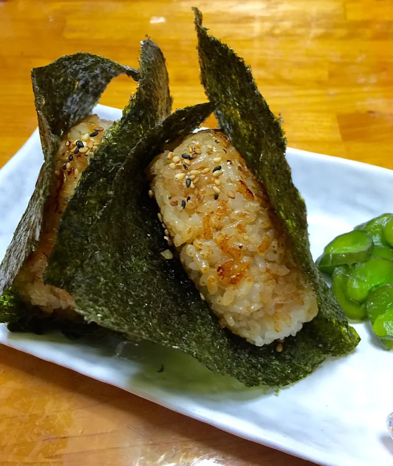 Snapdishの料理写真:残りご飯で焼おにぎり🍙🍙🍙🍙💕|keikoさん