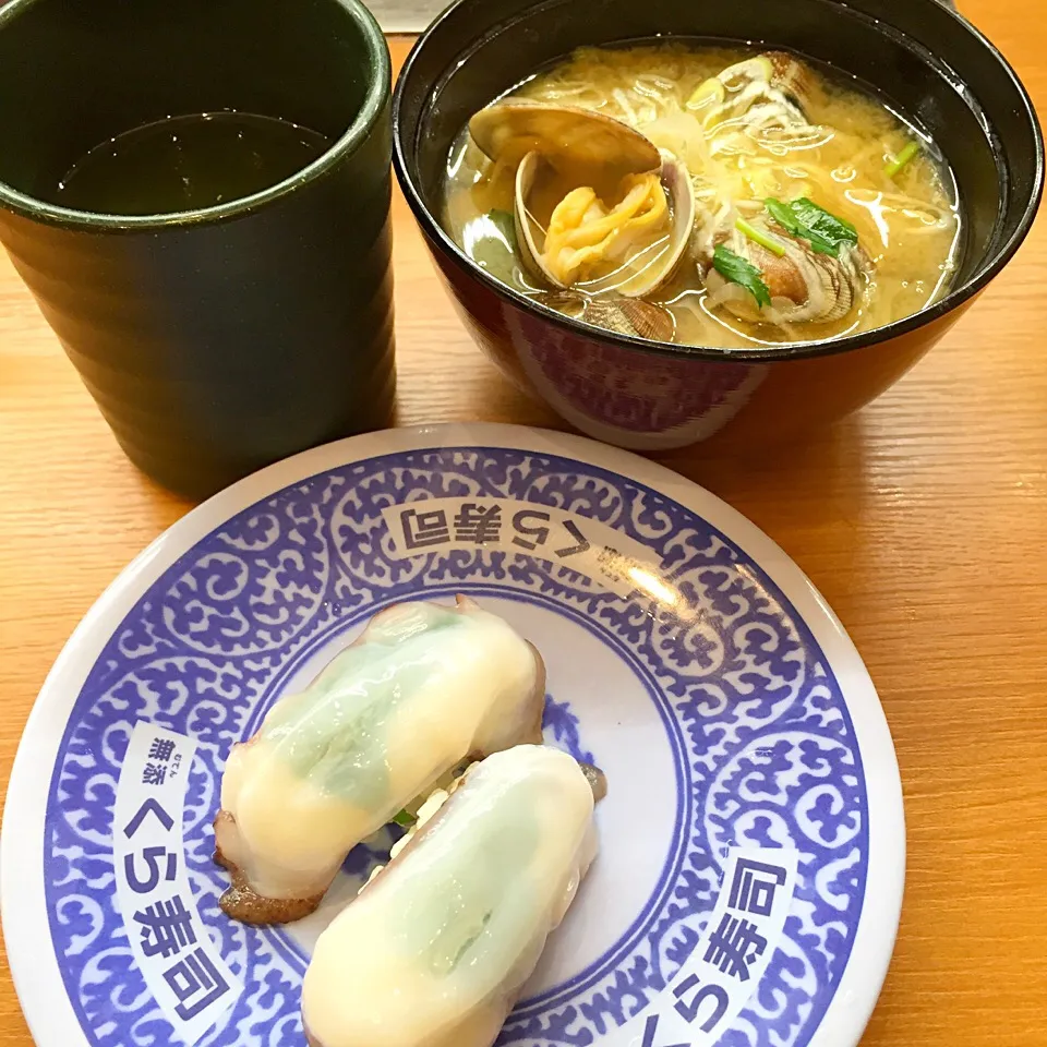 Snapdishの料理写真:大葉活タコ握り
あさりの味噌汁|Noriyuki Saitoさん