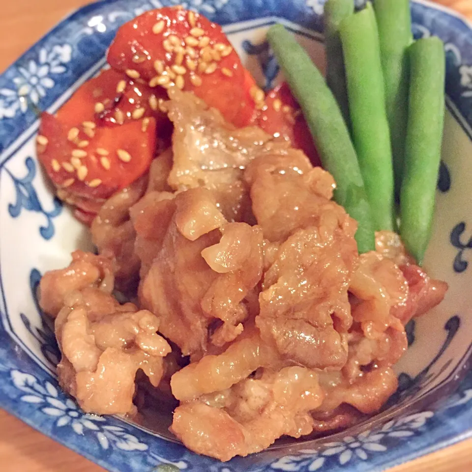 豚の生姜焼き・ニンジンのごま味噌煮・いんげんのおひたし|ももさん