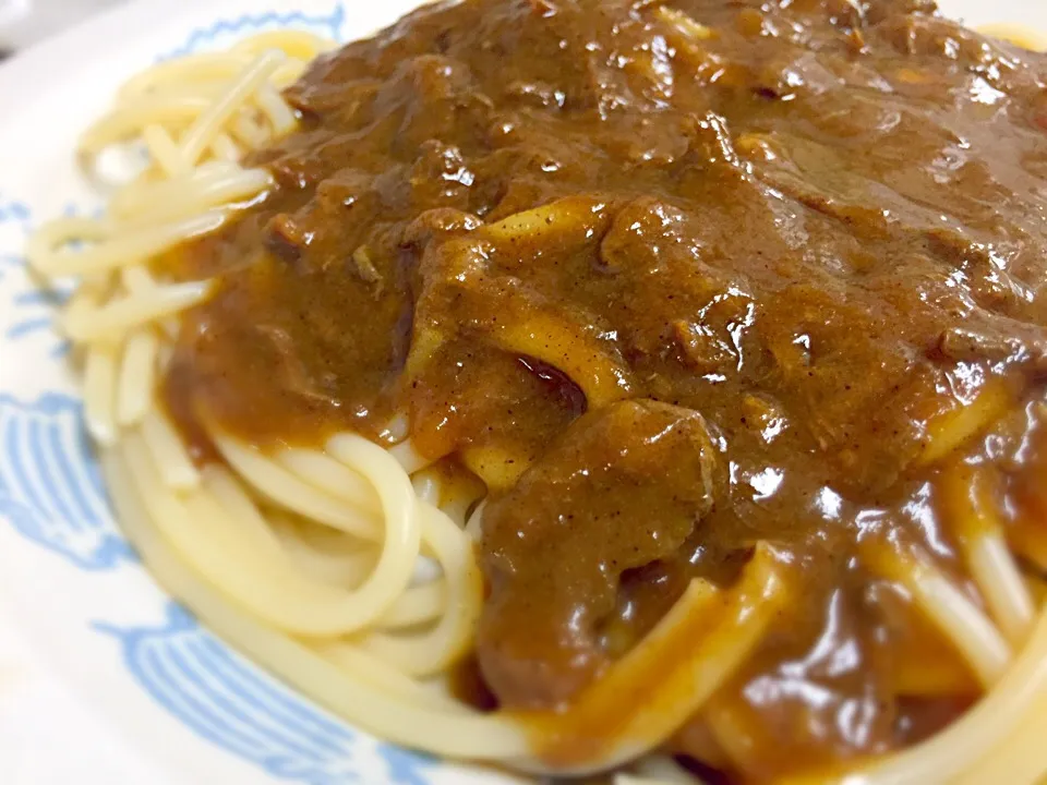 Snapdishの料理写真:牛すじカレースパ、激辛⚡️|buhizouさん