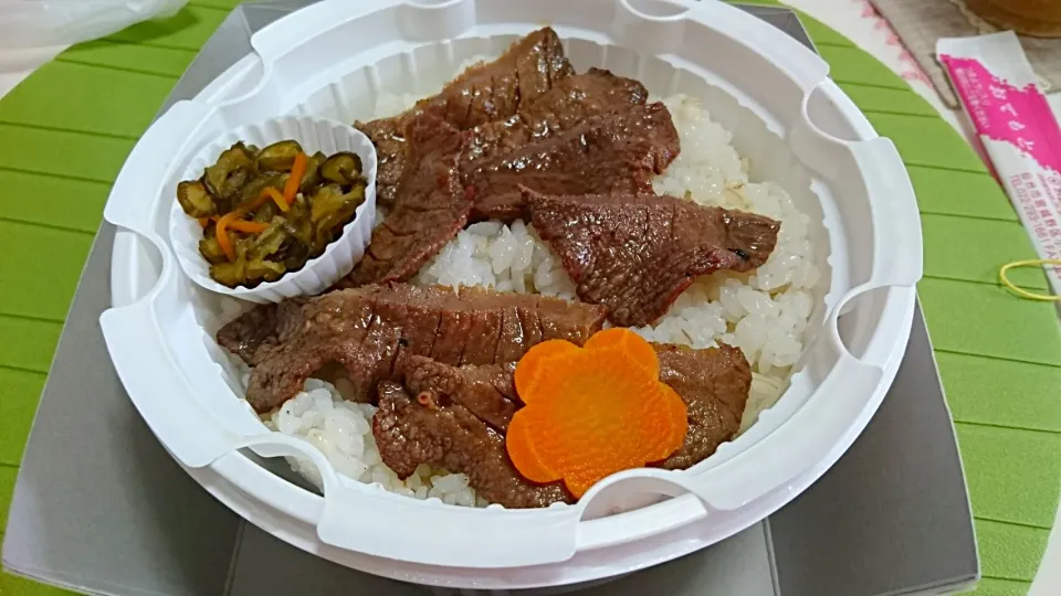 Snapdishの料理写真:牛たん弁当|わこさん