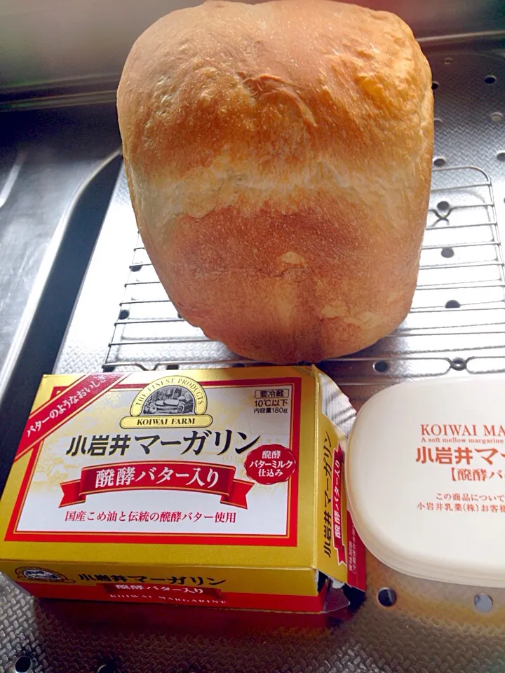 Snapdishの料理写真:HBで食パン🍞💕小岩井マーガリン発酵バター入り モニター当選しました💕|SUN.yokotanさん